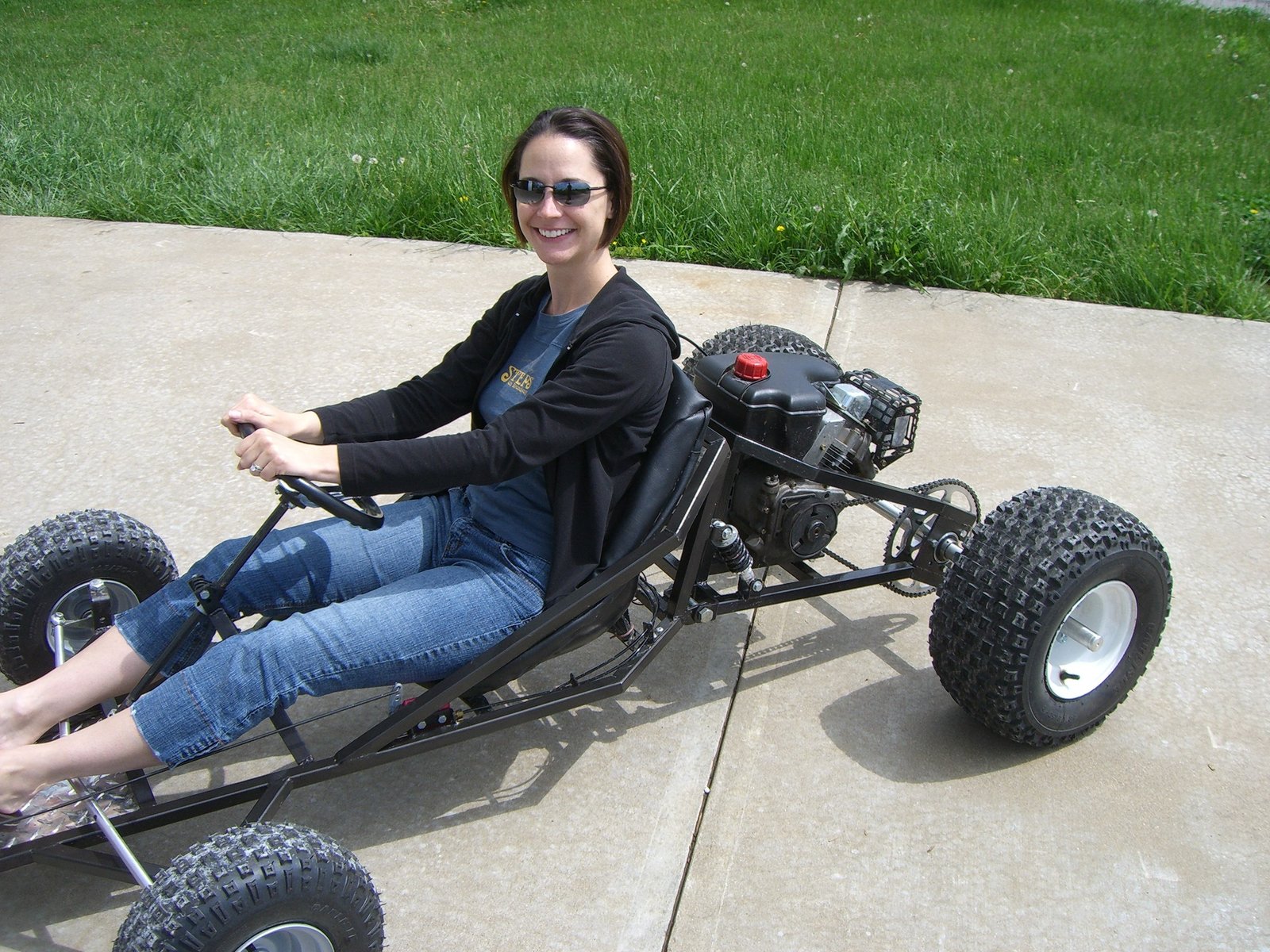 Rider driving the Tarantula, alternate